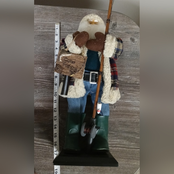 Christmas Santa Fisherman Decor with Fishing Rod & Sign - Picture 6 of 6